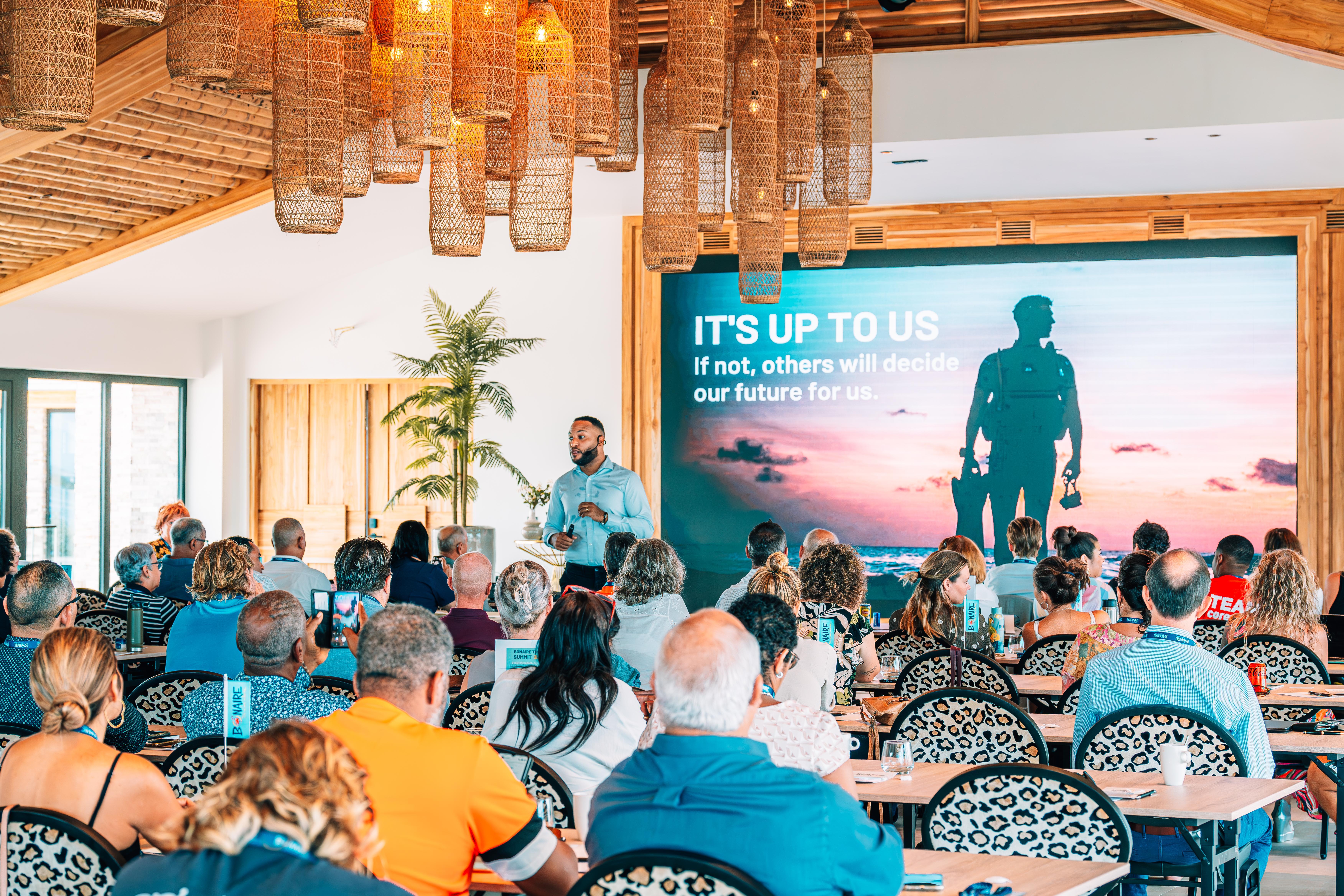 Van Der Valk Plaza Beach & Dive Resort Bonaire Kralendijk  Ngoại thất bức ảnh
