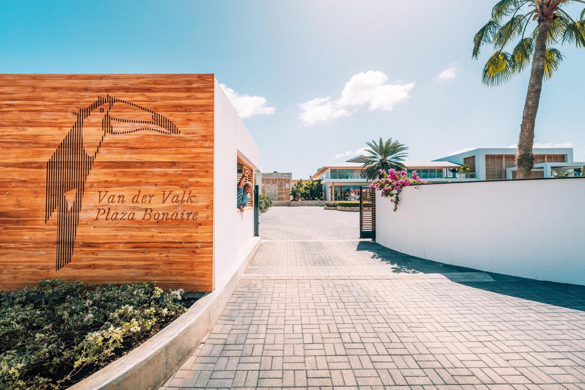 Van Der Valk Plaza Beach & Dive Resort Bonaire Kralendijk  Ngoại thất bức ảnh